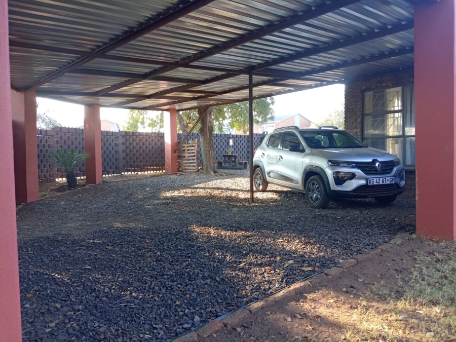 3 Bedroom Property for Sale in Ifafi North West